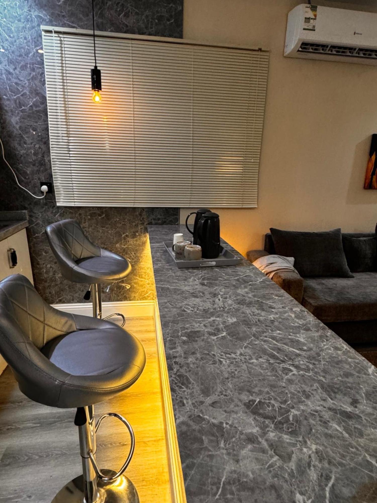 Apartment وسيعة بمطبخ تحضيري ودخول ذاتي