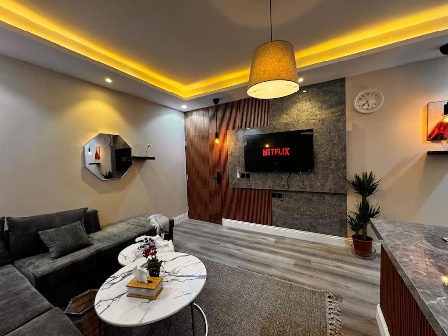 وسيعة بمطبخ تحضيري ودخول ذاتي Apartment